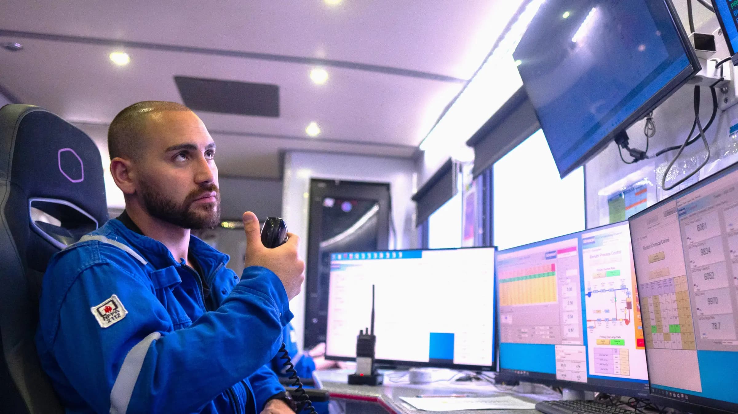 Operador de SPI en el centro de control